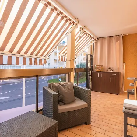 Apartment La Faviere Proche De La Bormes-les-Mimosas